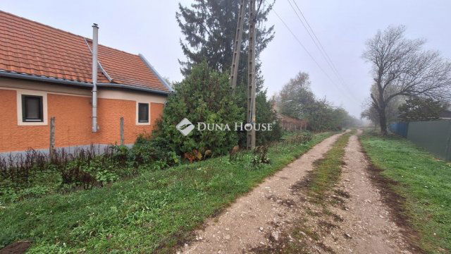 Eladó telek, Szabadbattyánban 14.4 M Ft / költözzbe.hu
