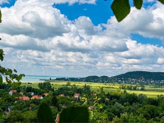 Eladó családi ház, Badacsonytördemicen 140 M Ft, 3 szobás