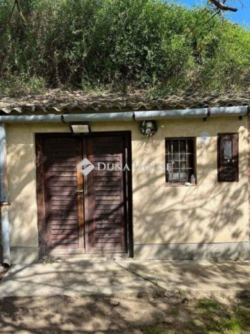 Eladó nyaraló, Kesztölcön 8.9 M Ft, 1 szobás