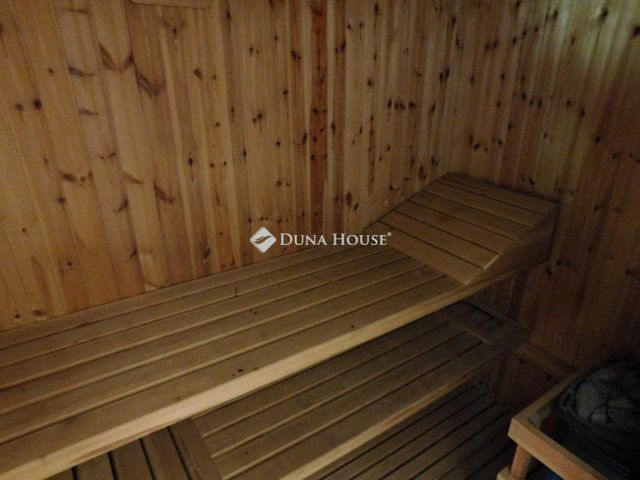 Eladó családi ház, Kecskeméten 89.9 M Ft, 4 szobás