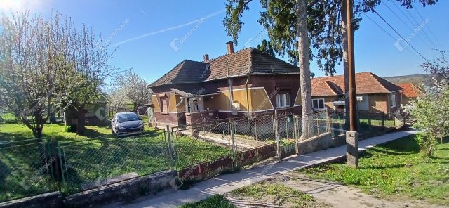 Eladó családi ház, Boncodföldén 35 M Ft, 2 szobás