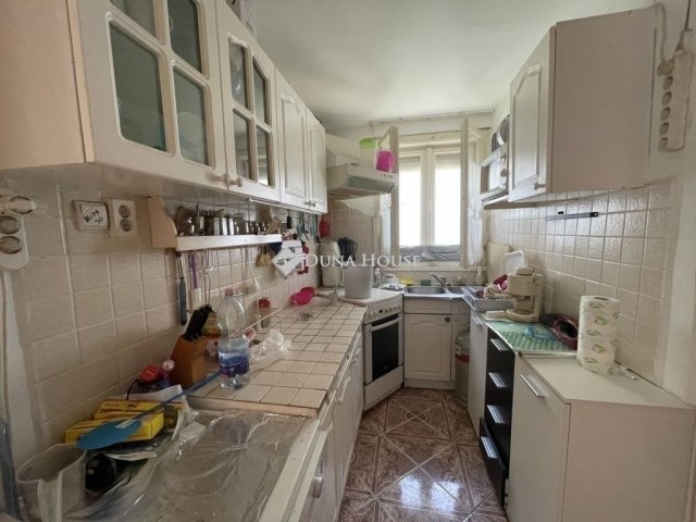 Eladó családi ház, Dunakeszin 85 M Ft, 2 szobás