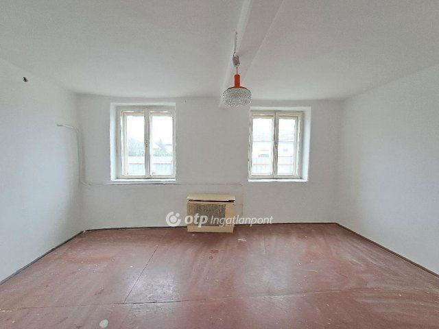 Eladó családi ház, Kunhegyesen 15 M Ft, 2 szobás