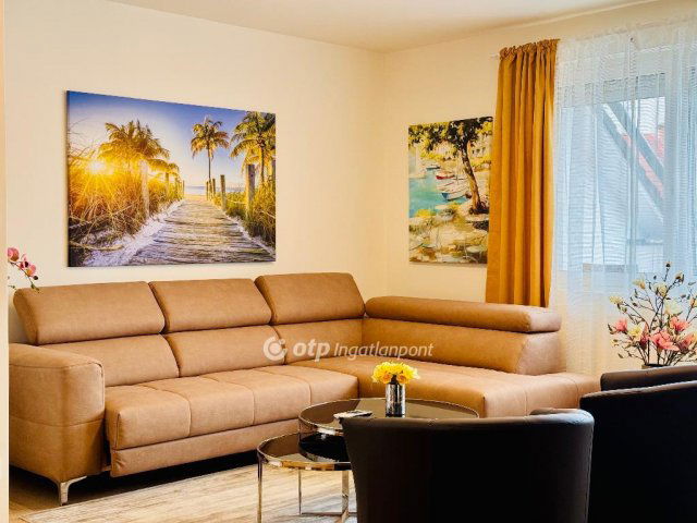 Eladó téglalakás, Debrecenben 139.9 M Ft, 3 szobás