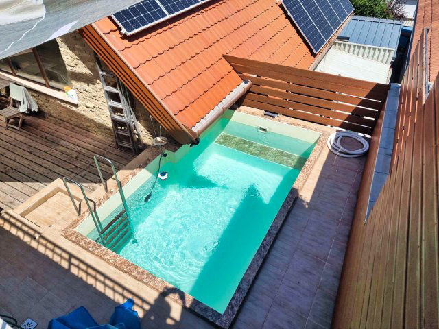 Eladó családi ház, Balatonalmádiban 264.9 M Ft, 6 szobás