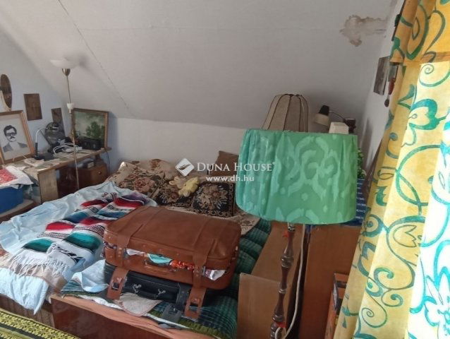 Eladó nyaraló, Gombán 36 M Ft, 2 szobás / költözzbe.hu