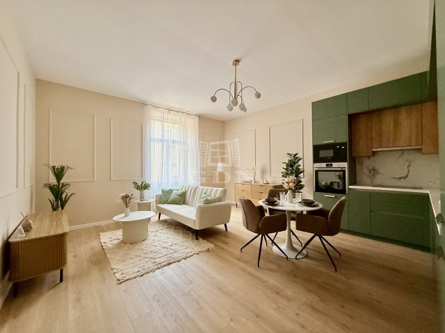 Eladó téglalakás, Budapesten, III. kerületben 89.9 M Ft