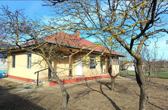 Eladó családi ház, Újszilváson 38.9 M Ft, 3 szobás