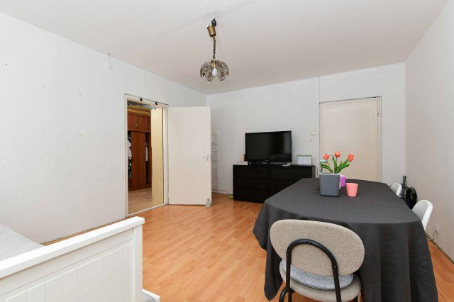 Eladó panellakás, Budapesten, X. kerületben, Dombtető utcában