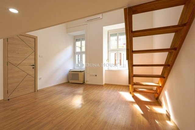 Eladó téglalakás, Budapesten, IX. kerületben 61.9 M Ft, 1 szobás