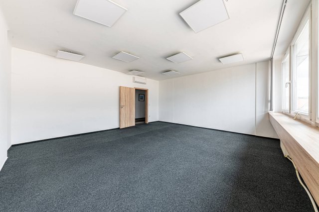 Kiadó iroda, Budapesten, XIII. kerületben 340 E Ft / hó, 1 szobás