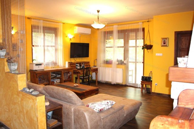 Eladó családi ház, Gödöllőn 129.9 M Ft, 4+1 szobás