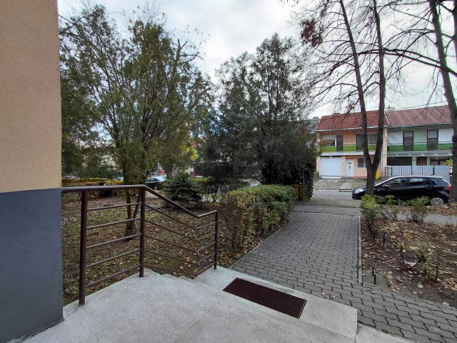 Eladó téglalakás, Gyöngyösön 38.76 M Ft, 2 szobás