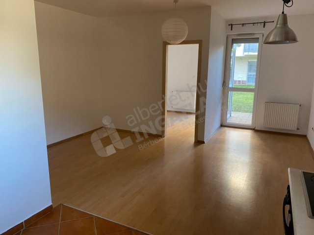 Kiadó téglalakás, albérlet, XI. kerületben, Kelenföldi úton