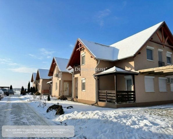 Eladó téglalakás, Dunavarsányban 74 M Ft, 3+1 szobás