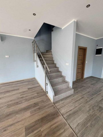Eladó ikerház, Egerben 98.9 M Ft, 4 szobás / költözzbe.hu