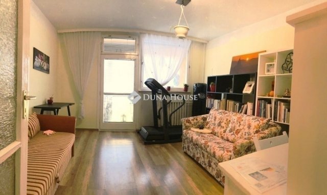 Eladó téglalakás, Gödöllőn 66.9 M Ft, 3 szobás