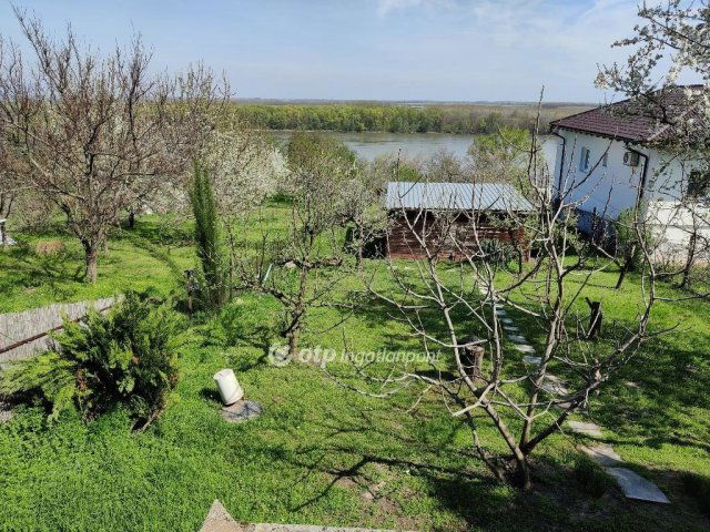 Eladó telek, Kulcson 18 M Ft / költözzbe.hu