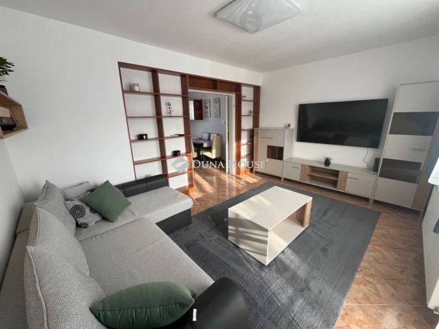 Kiadó téglalakás, albérlet, Debrecenben 280 E Ft / hó, 3 szobás