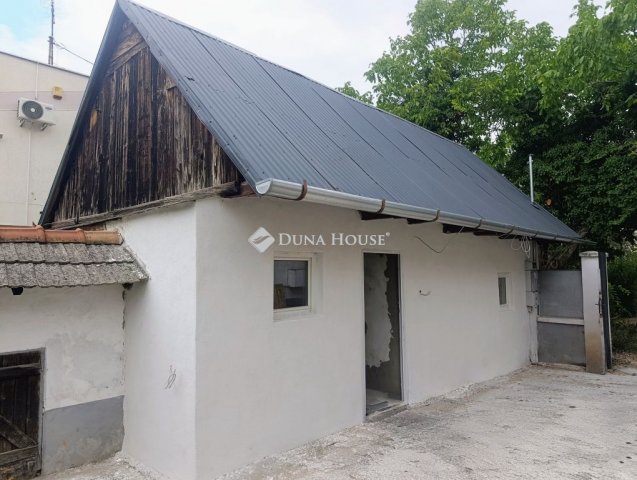 Eladó családi ház, Turán, Park utcában 19.99 M Ft, 1 szobás