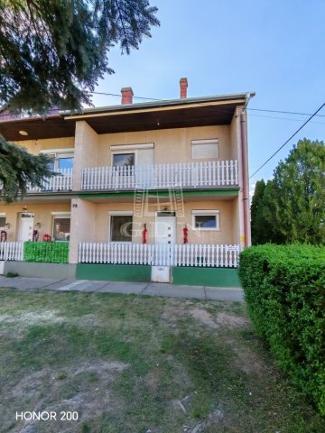 Eladó ikerház, Sükösdön 33.9 M Ft, 3 szobás