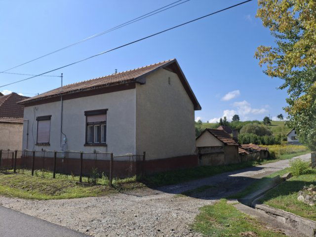 Eladó családi ház, Sátán 4.9 M Ft, 2 szobás
