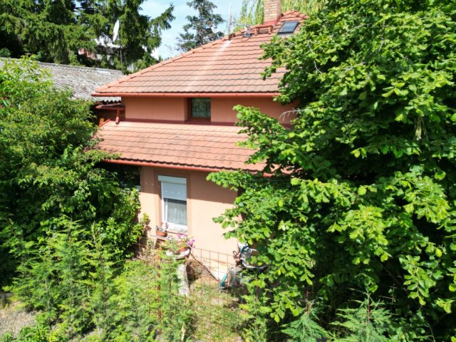 Eladó családi ház, Csobánkán 107 M Ft, 4 szobás
