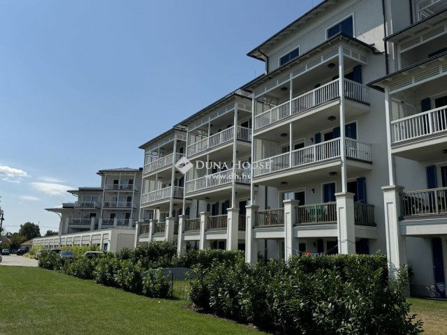 Eladó téglalakás, Szántódon 299 M Ft, 3 szobás