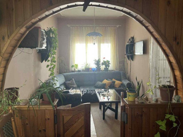 Eladó családi ház, Abonyban 34.9 M Ft, 3 szobás