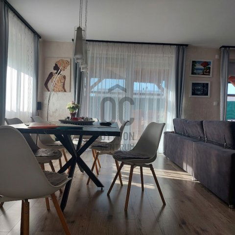 Eladó családi ház, Siófokon 179.9 M Ft, 5 szobás