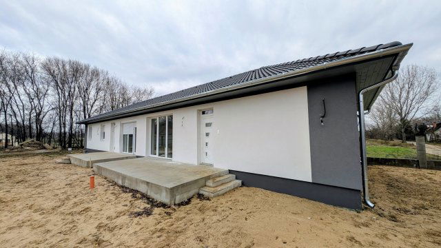 Eladó családi ház, Kecskeméten 74.9 M Ft, 3 szobás