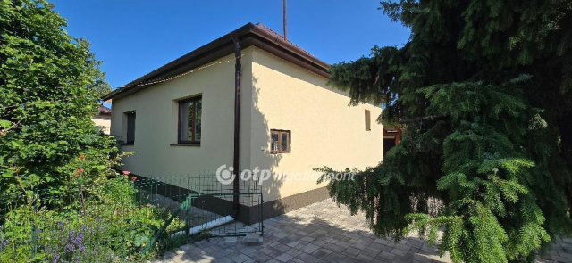 Eladó családi ház, Debrecenben 79 M Ft, 2 szobás