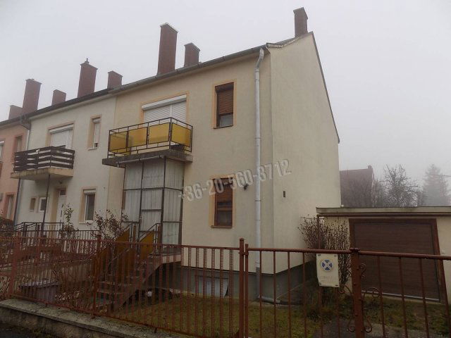 Eladó téglalakás, Veszprémben, Paál László utcában 84 M Ft