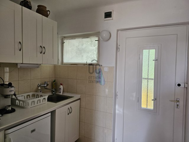 Eladó nyaraló, Balatonlelleén 34.5 M Ft, 1 szobás