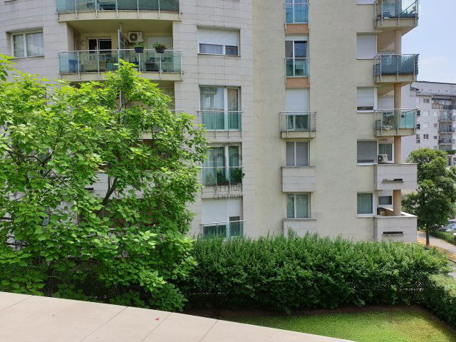 Eladó téglalakás, Budapesten, XIII. kerületben, Gömb utcában