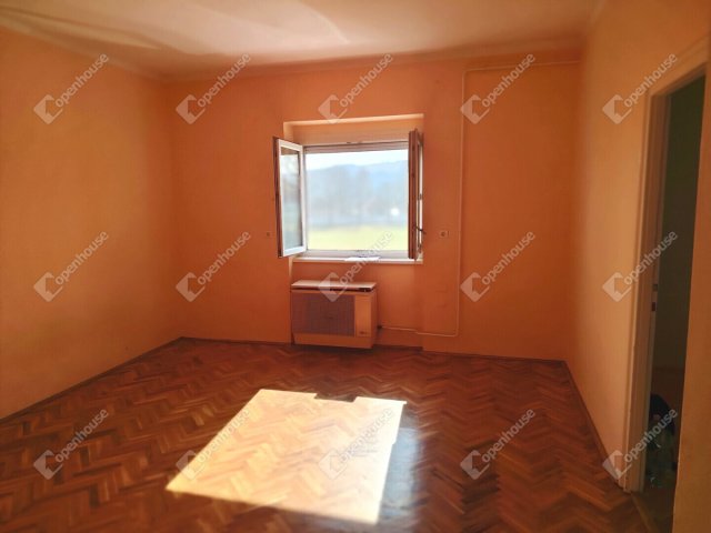 Eladó téglalakás, Sajóbábonyon 23.5 M Ft, 3 szobás