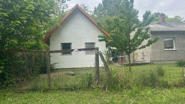 Eladó családi ház, Ráckevén 63 M Ft, 3+1 szobás