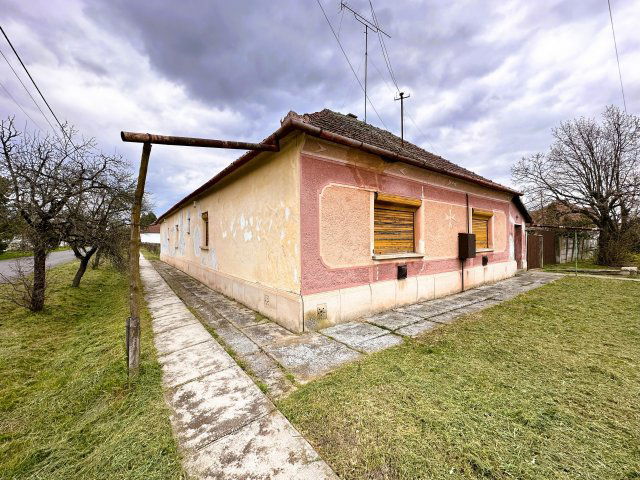Eladó családi ház, Sarkadon 6.9 M Ft, 3 szobás