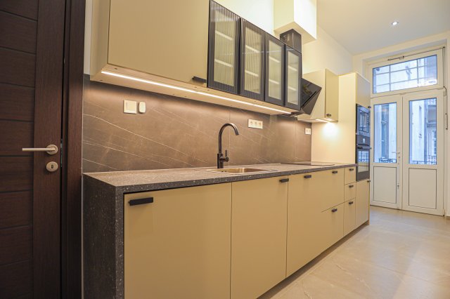 Kiadó téglalakás, albérlet, VI. kerületben, Teréz körúton