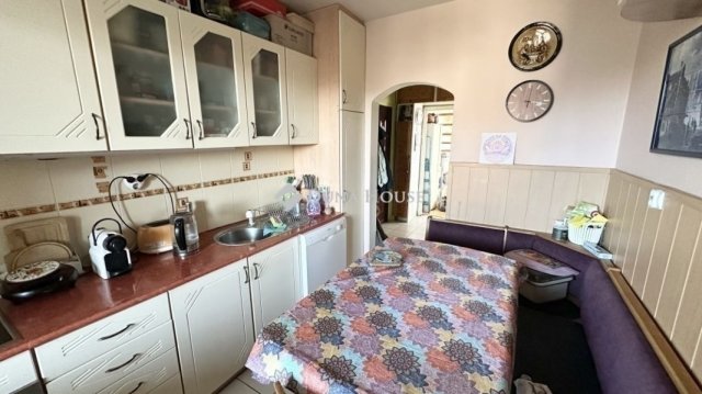 Eladó panellakás, Budapesten, IV. kerületben 99.8 M Ft, 4 szobás