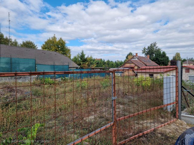 Eladó telek, Szigetszentmiklóson 21.9 M Ft / költözzbe.hu