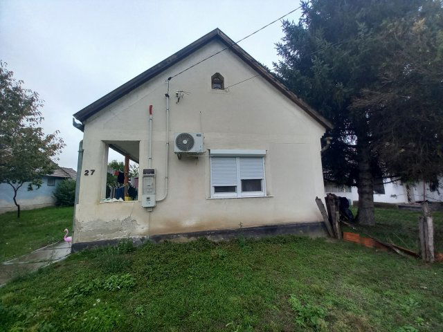 Eladó családi ház, Csomában 11.5 M Ft, 2 szobás