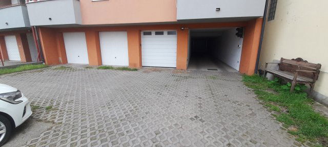 Kiadó garázs, Debrecenben 30 E Ft / hó / költözzbe.hu