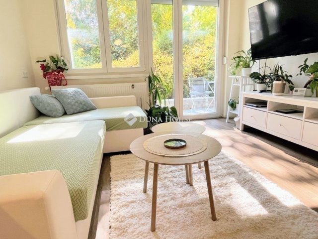 Eladó téglalakás, Budapesten, II. kerületben 135 M Ft