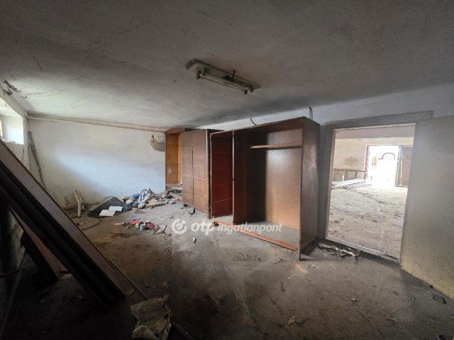 Eladó családi ház, Tatabányán 74.9 M Ft, 3 szobás