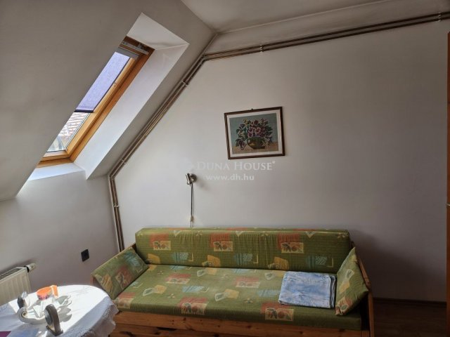 Eladó családi ház, Enyingen 66 M Ft, 6 szobás