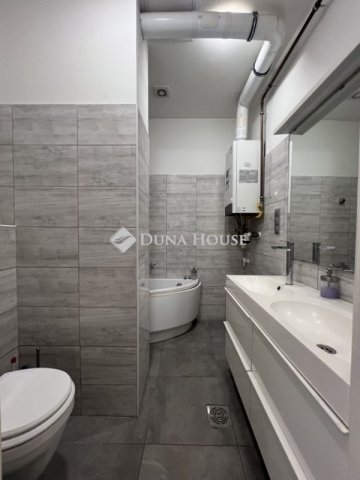 Eladó téglalakás, Budapesten, VI. kerületben 127.5 M Ft