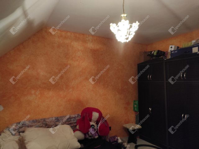 Eladó családi ház, Szegeden 89 M Ft, 3 szobás