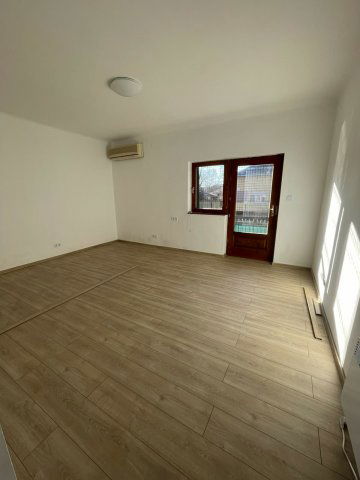 Kiadó téglalakás, albérlet, XVIII. kerületben, Nimród utcában