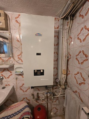 Eladó családi ház, Velencén 79.9 M Ft, 5+2 szobás